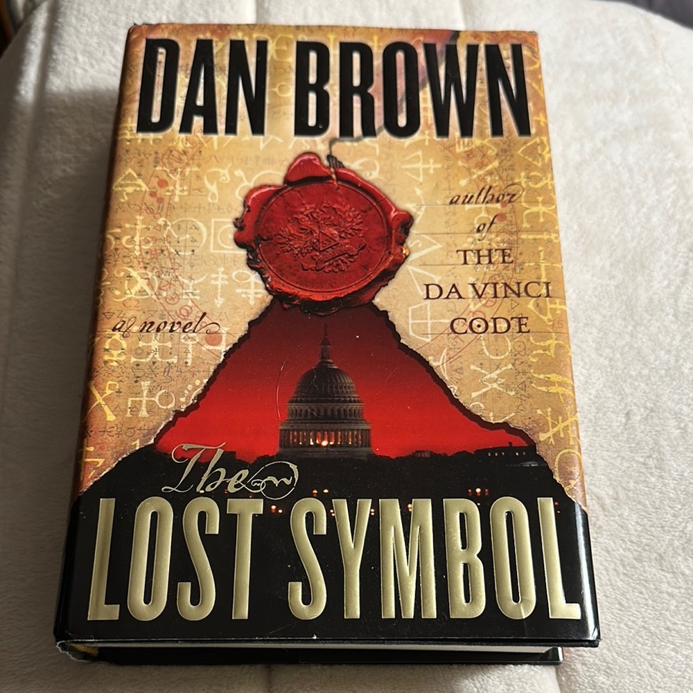 ☄️2/$15☄️ the last symbol by Dan Brown